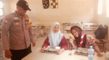 Polres Siak Dukung Program Makan Bergizi Gratis, 2.709 Siswa Terima Asupan Sehat dari Yayasan Kemala Bhayangkari