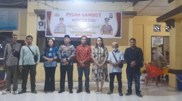 Pisah Sambut Kapolsek Kubu Polres Rohil Diwarnai Rasa Haru.